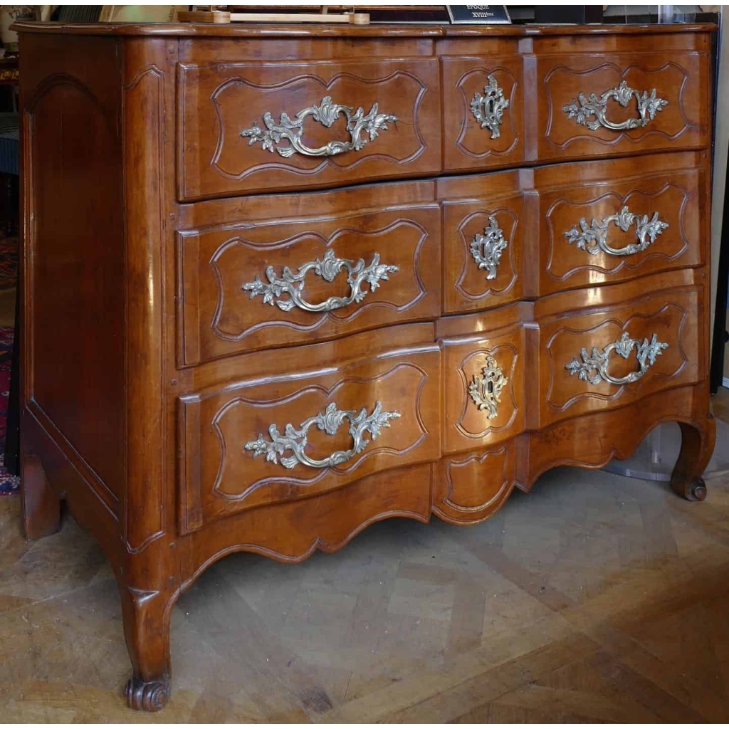 Commode Provencale arbalette fin XVIIIème siècle en noyer | Biron Commode Provencale arbalette fin XVIIIème siècle en noyer