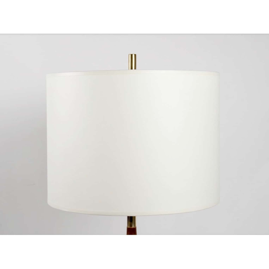 Paire de lampes de table en acajou et laiton des années 1960 | Biron Paire de lampes de table en acajou et laiton des années 1960