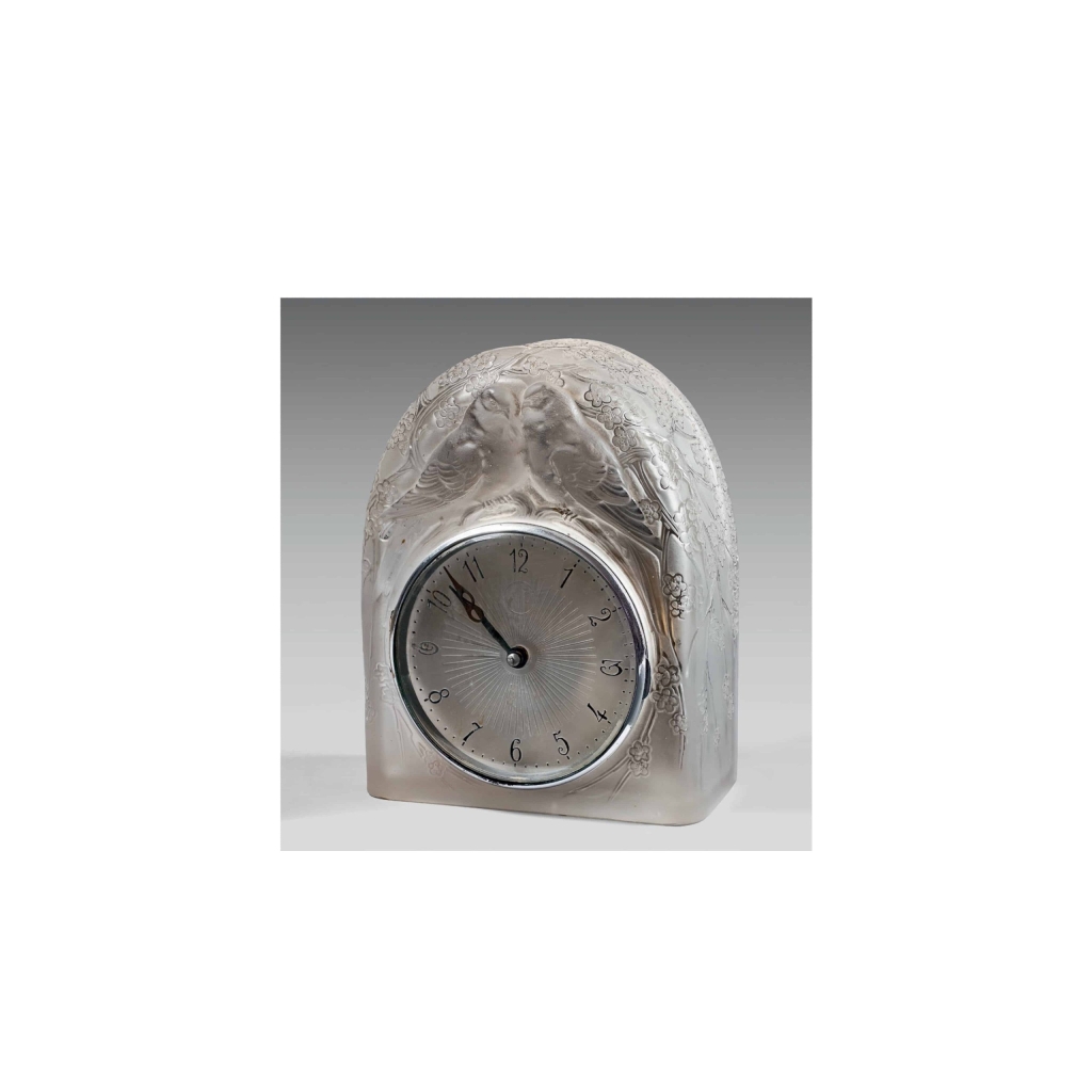 RENE LALIQUE (1860-1945): Pendule «Deux colombes » | Biron |