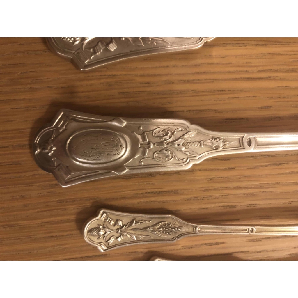 QUEILLE &TOURON : Ménagère en argent et vermeil 112 pièces env France XIX ème Siècle | Biron QUEILLE &TOURON : Ménagère en argent et vermeil 112 pièces env France XIX ème Siècle