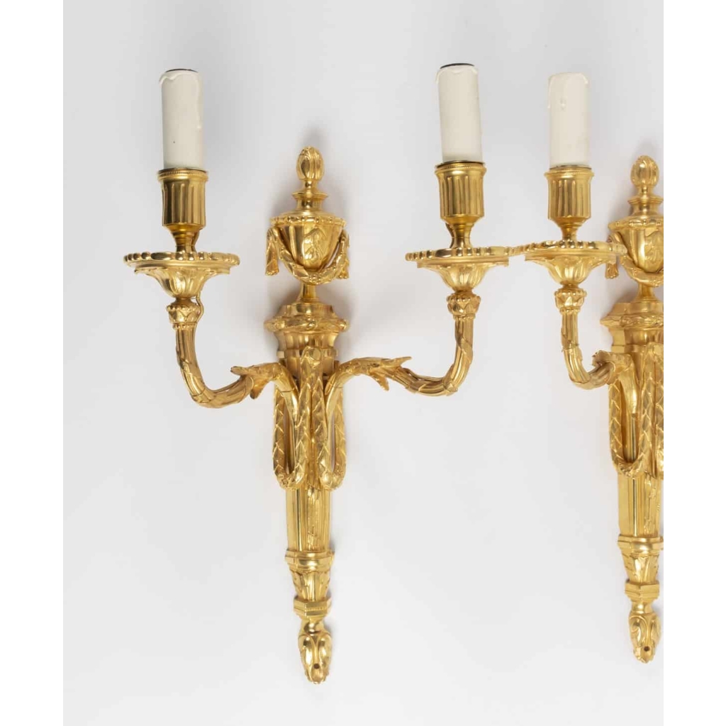Paire d’appliques de style Louis XVI. | Biron Paire d'appliques de style Louis XVI.