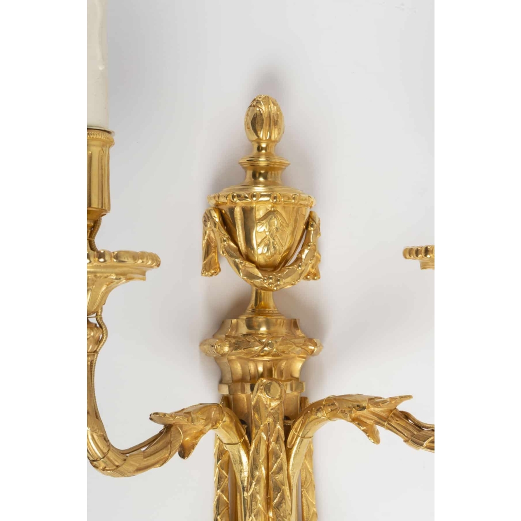 Paire d’appliques de style Louis XVI. | Biron Paire d'appliques de style Louis XVI.