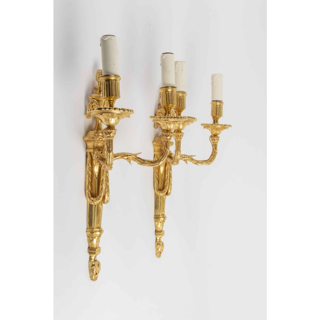 Paire d’appliques de style Louis XVI. | Biron Paire d'appliques de style Louis XVI.