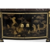 Comelli, Petite commode style Louis XVI, laque décor chinoisant, vers 1950 | Biron Comelli, Petite commode style Louis XVI, laque décor chinoisant, vers 1950