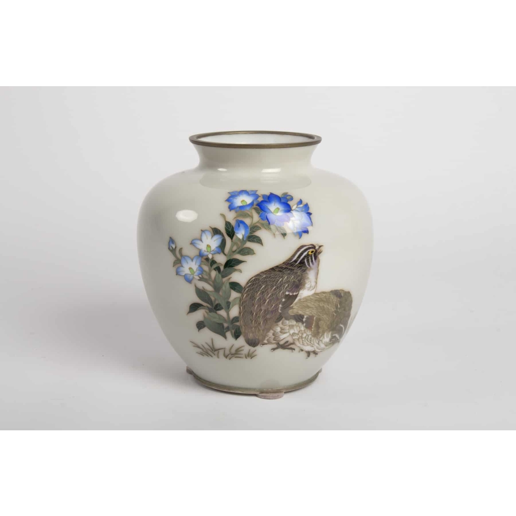 Showa period cloisonné vase by Tamura (20th century) | Biron |||||||