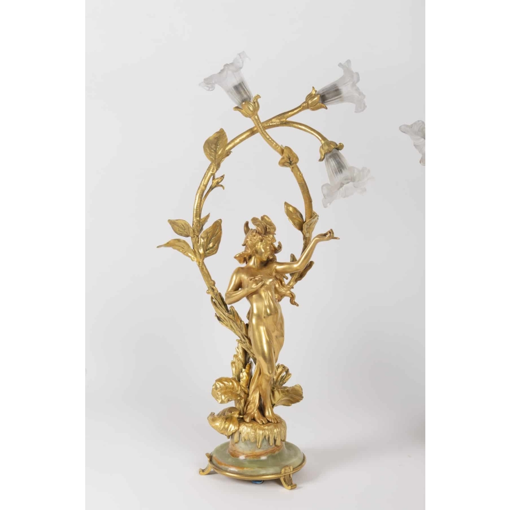 Paire de lampes Art Nouveau en bronze doré et cristal | Biron Paire de lampes Art Nouveau en bronze doré et cristal