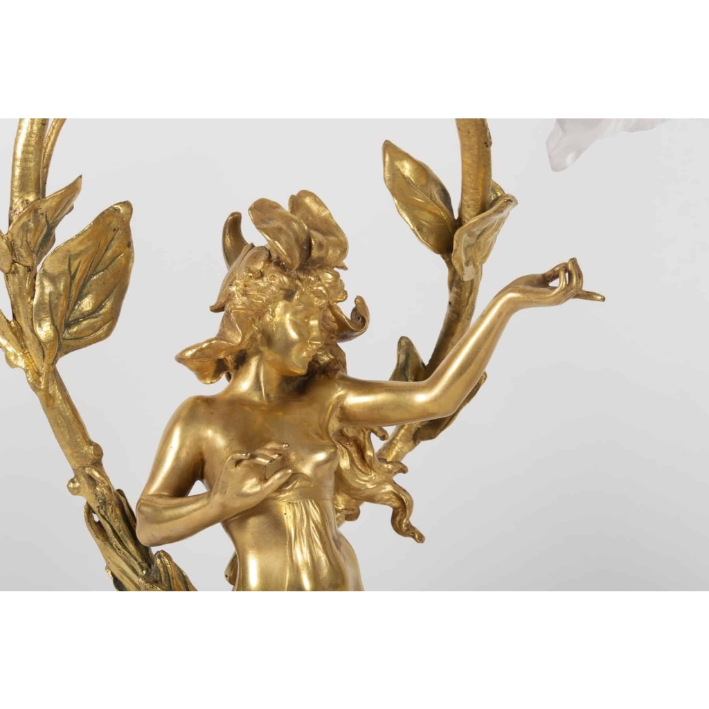 Paire de lampes Art Nouveau en bronze doré et cristal | Biron Paire de lampes Art Nouveau en bronze doré et cristal