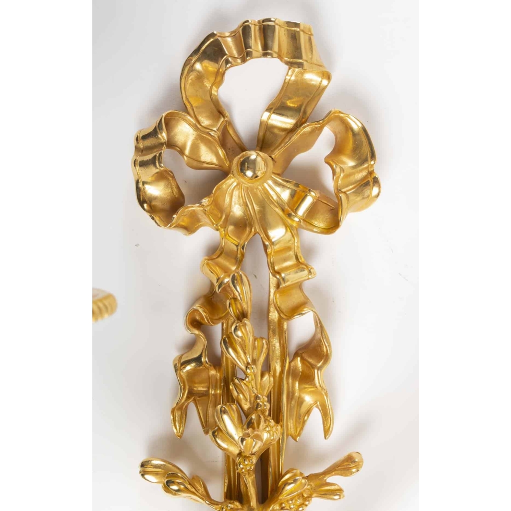Paire d’appliques de style Louis XVI. | Biron Paire d'appliques de style Louis XVI.