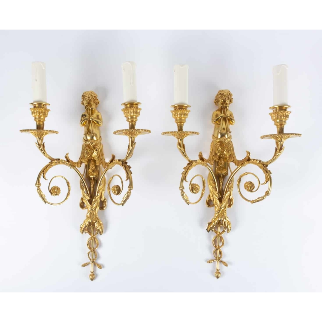 Paire d’appliques de style Louis XVI. | Biron ||||||