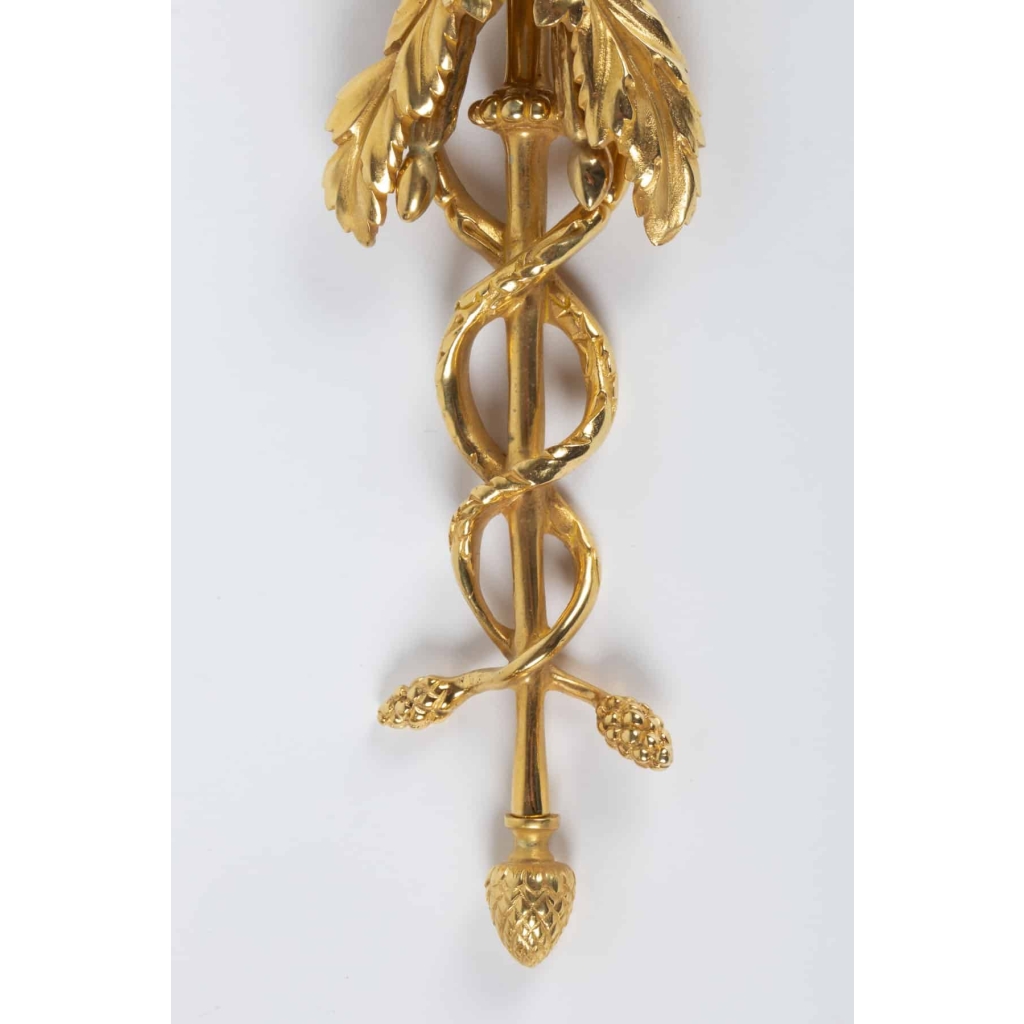 Paire d’appliques de style Louis XVI. | Biron Paire d'appliques de style Louis XVI.