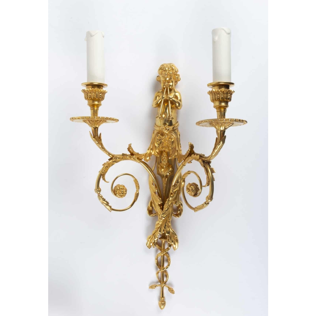 Paire d’appliques de style Louis XVI. | Biron Paire d'appliques de style Louis XVI.