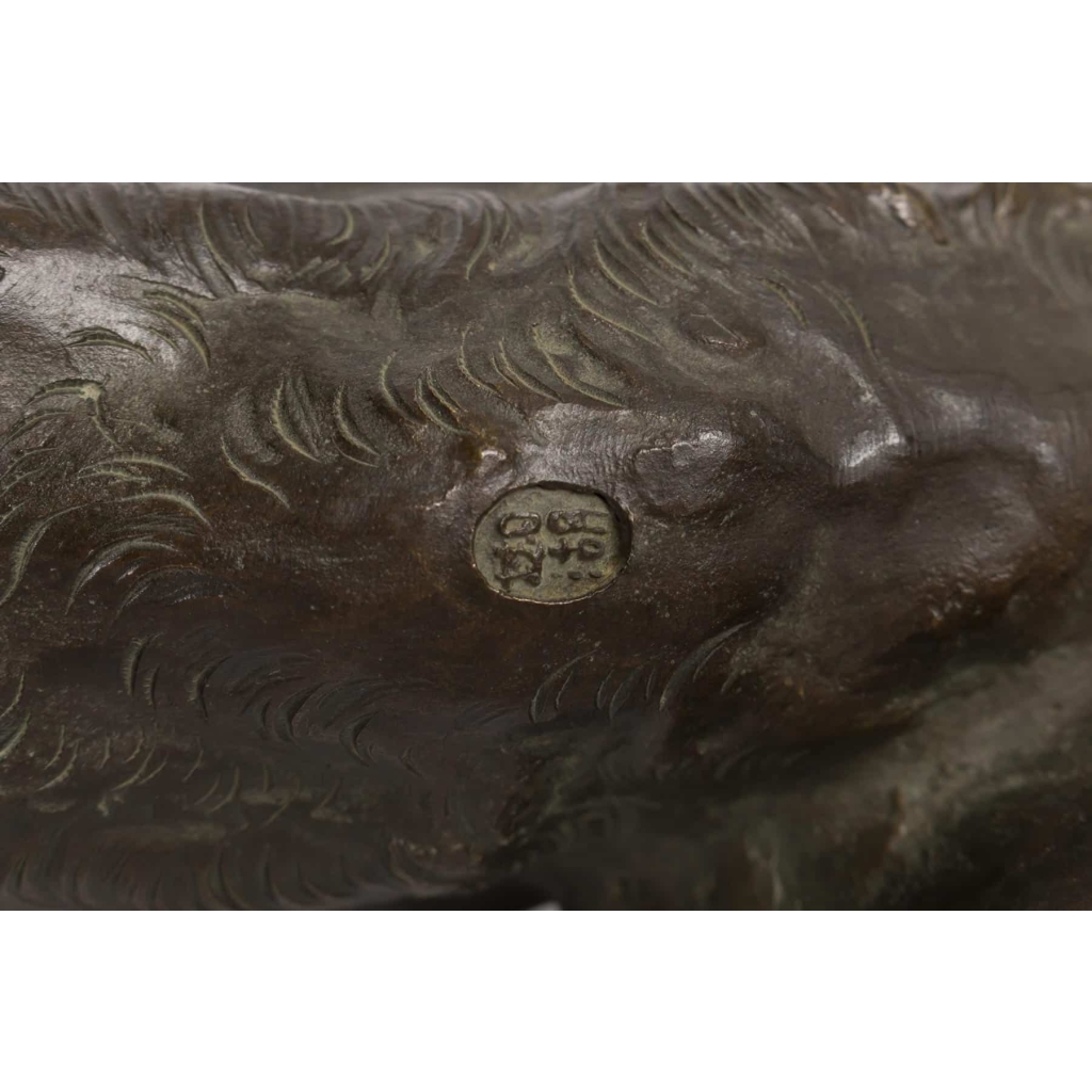 Tigre en bronze signé Joko époque Meiji | Biron Tigre en bronze signé Joko époque Meiji