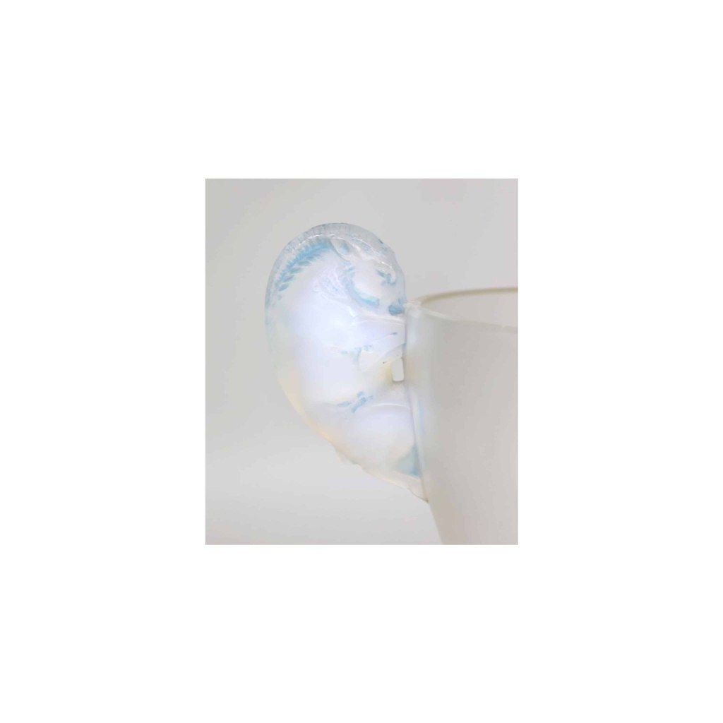 René Lalique Vase « Béliers » en verre opalescent | Biron René Lalique Vase "Béliers" en verre opalescent