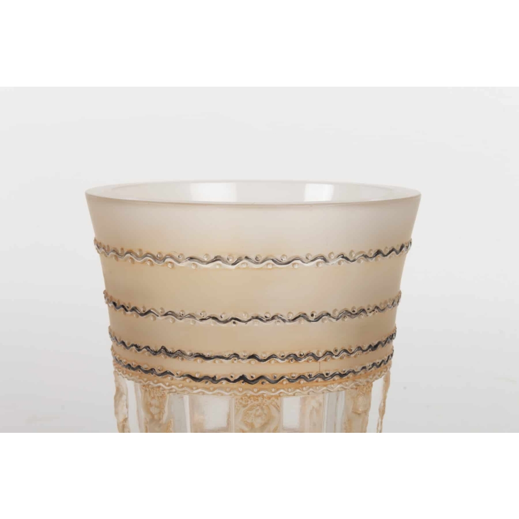 Vase de René LALIQUE | Biron Vase de René LALIQUE