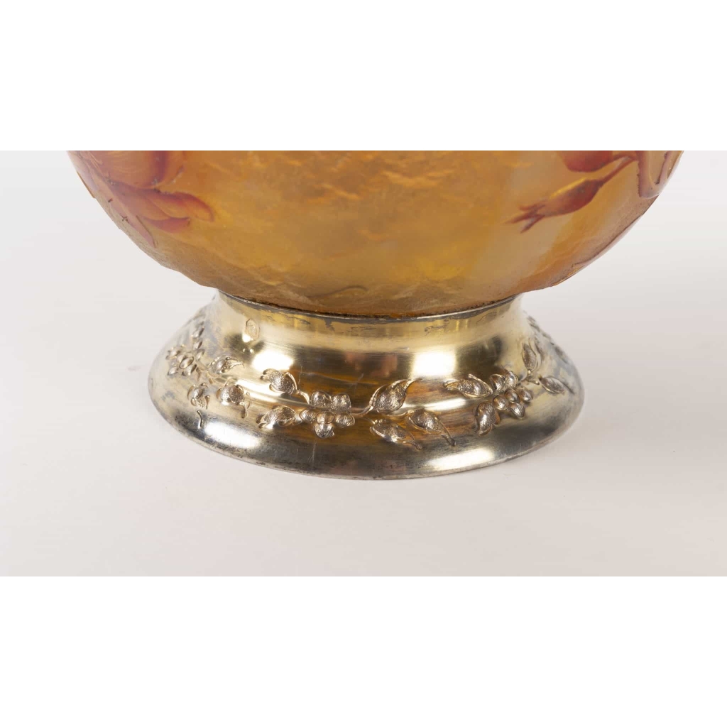 Vase de DAUM NANCY AUX AUBEPINES SUR PIED EN ARGENT