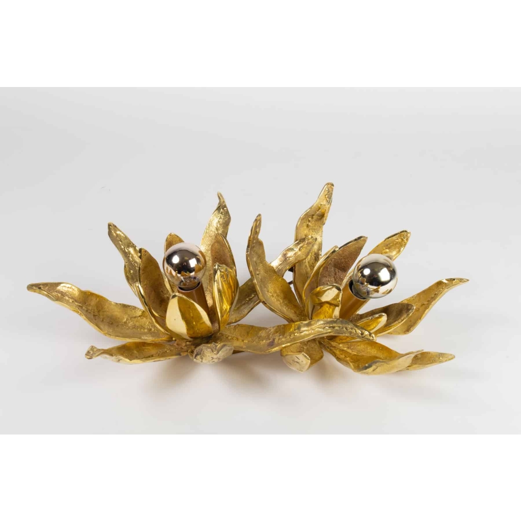 Grande Applique doubles modèle ‘Lotus » en Bronze de Paul Moerenhout, 1970. | Biron Grande Applique doubles modèle 'Lotus" en Bronze de Paul Moerenhout, 1970.