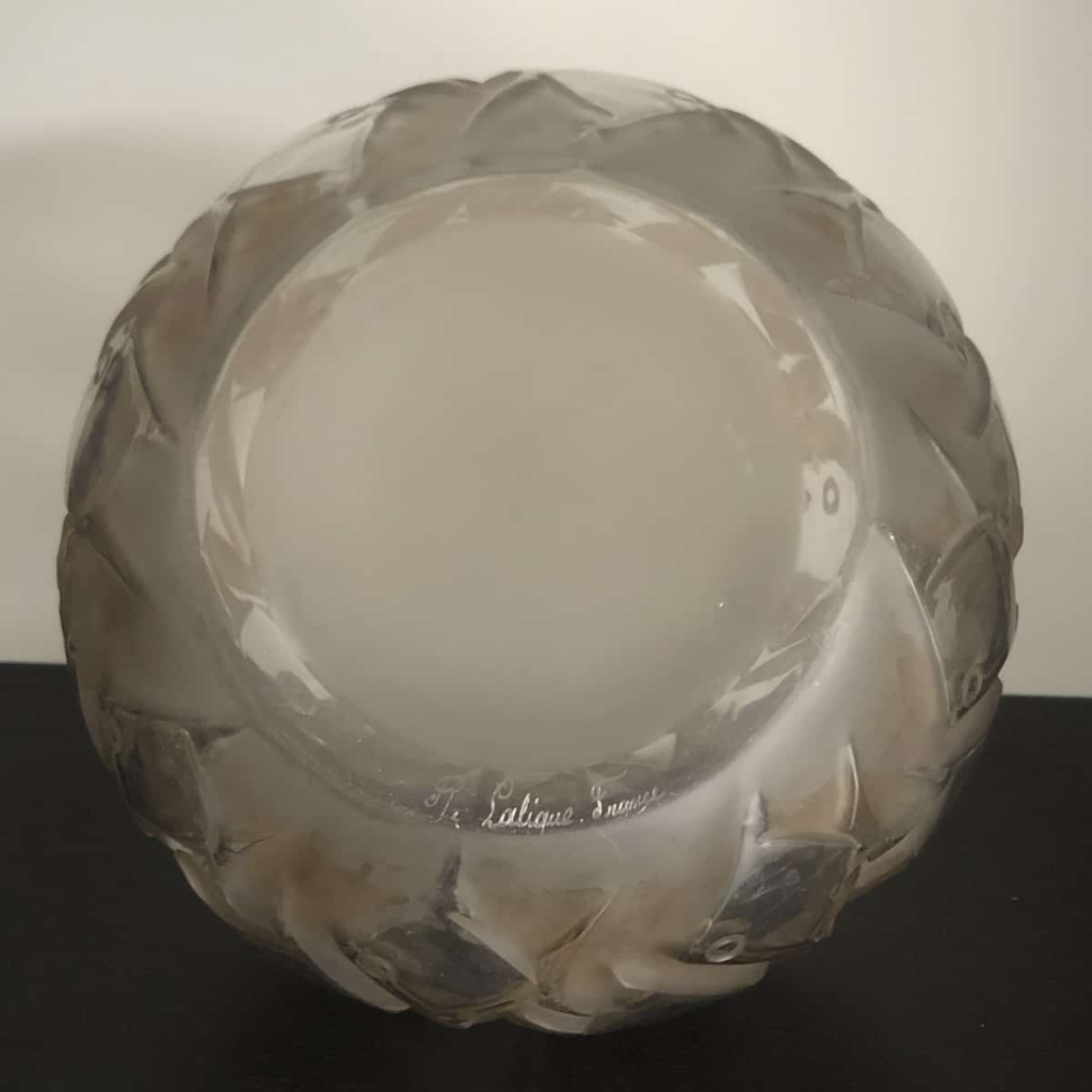Vase "Penthièvre" verre blanc patiné sépia de René LALIQUE