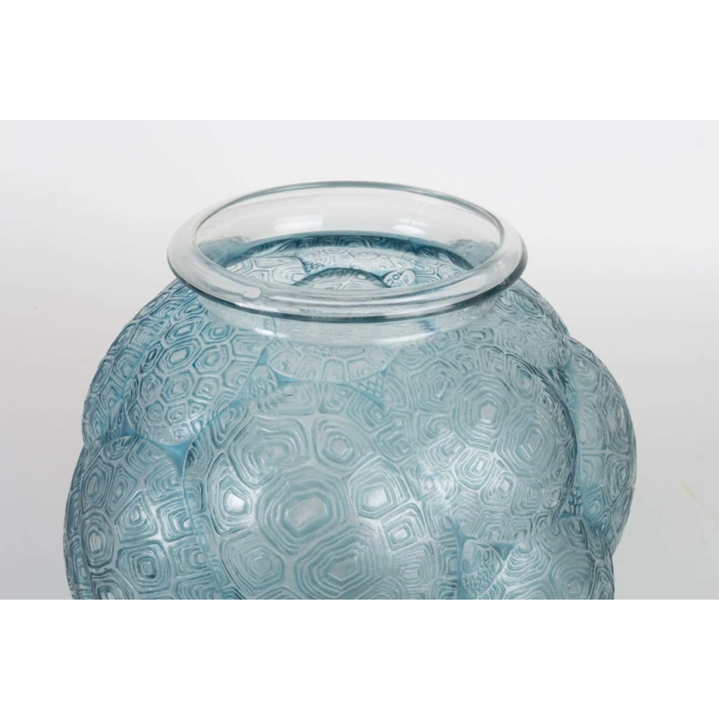 René LALIQUE « Tortues » Vase | Biron René LALIQUE « Tortues » Vase