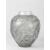 Vase « Archers » verre blanc patiné bleu de René LALIQUE | Biron |||||||