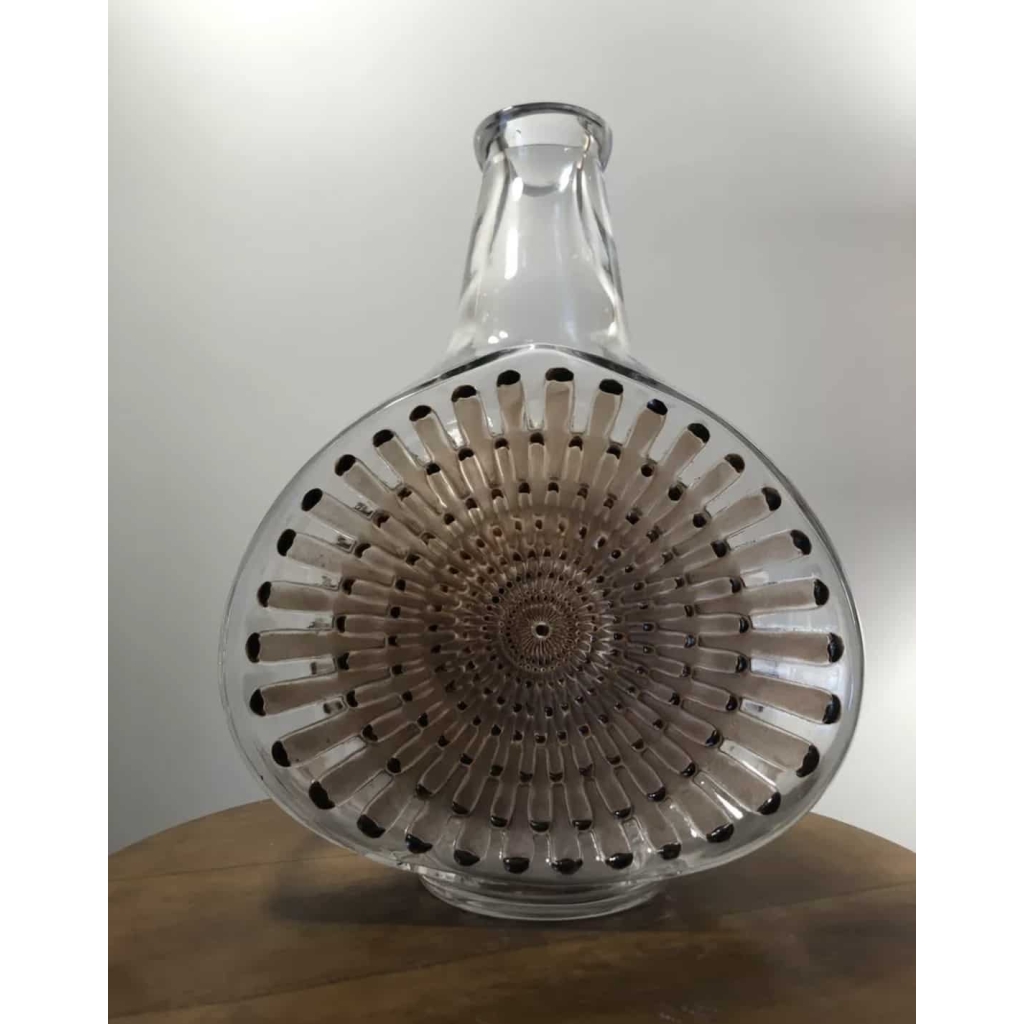 Carafe « Reine Marguerite » verre blanc émaillé marron patiné sépia de René LALIQUE | Biron |||||||||
