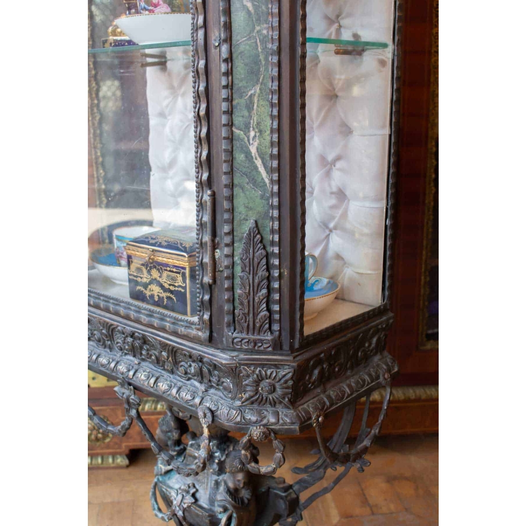 Vitrine en bronze et marbre vert Napoléon III | Biron Vitrine en bronze et marbre vert Napoléon III