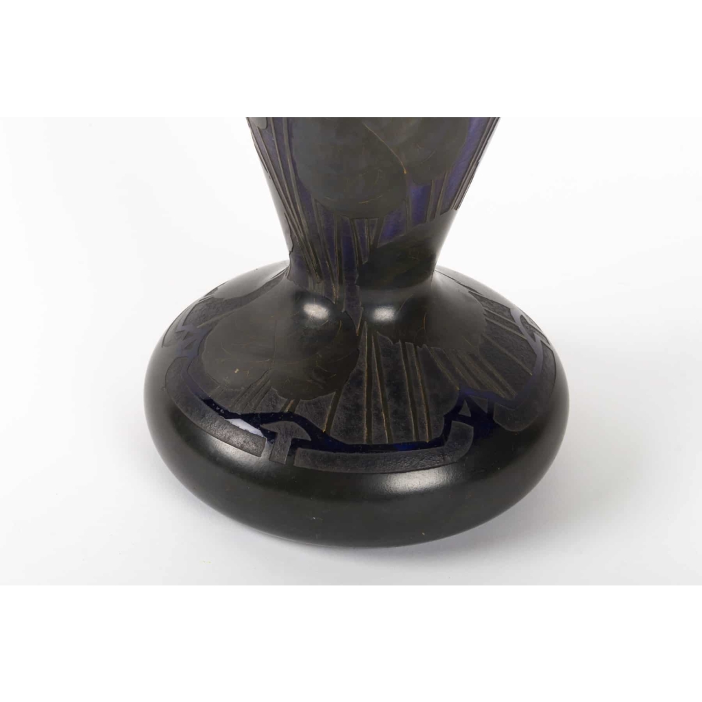 Grand Vase aux violettes, papillon et libellule DAUM Nancy | Biron Grand Vase aux violettes, papillon et libellule DAUM Nancy
