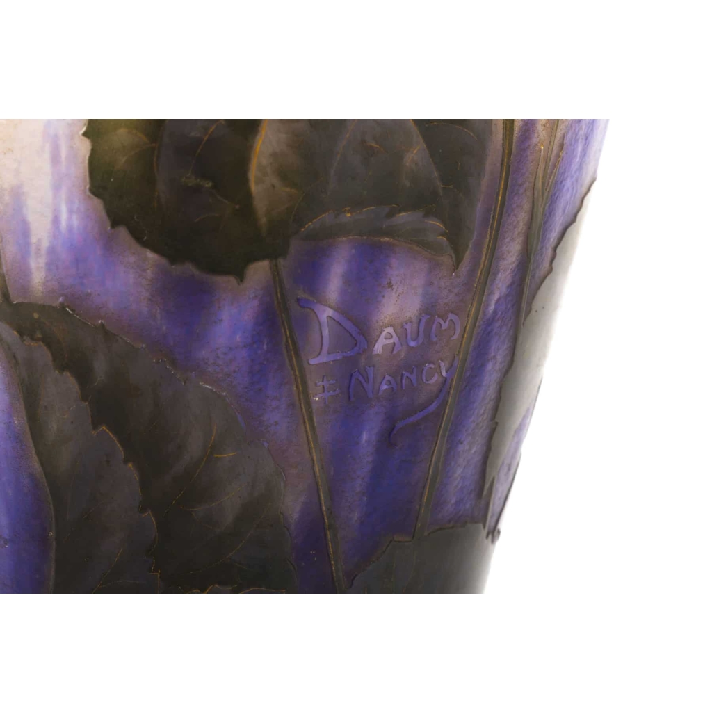 Grand Vase aux violettes, papillon et libellule DAUM Nancy | Biron Grand Vase aux violettes, papillon et libellule DAUM Nancy
