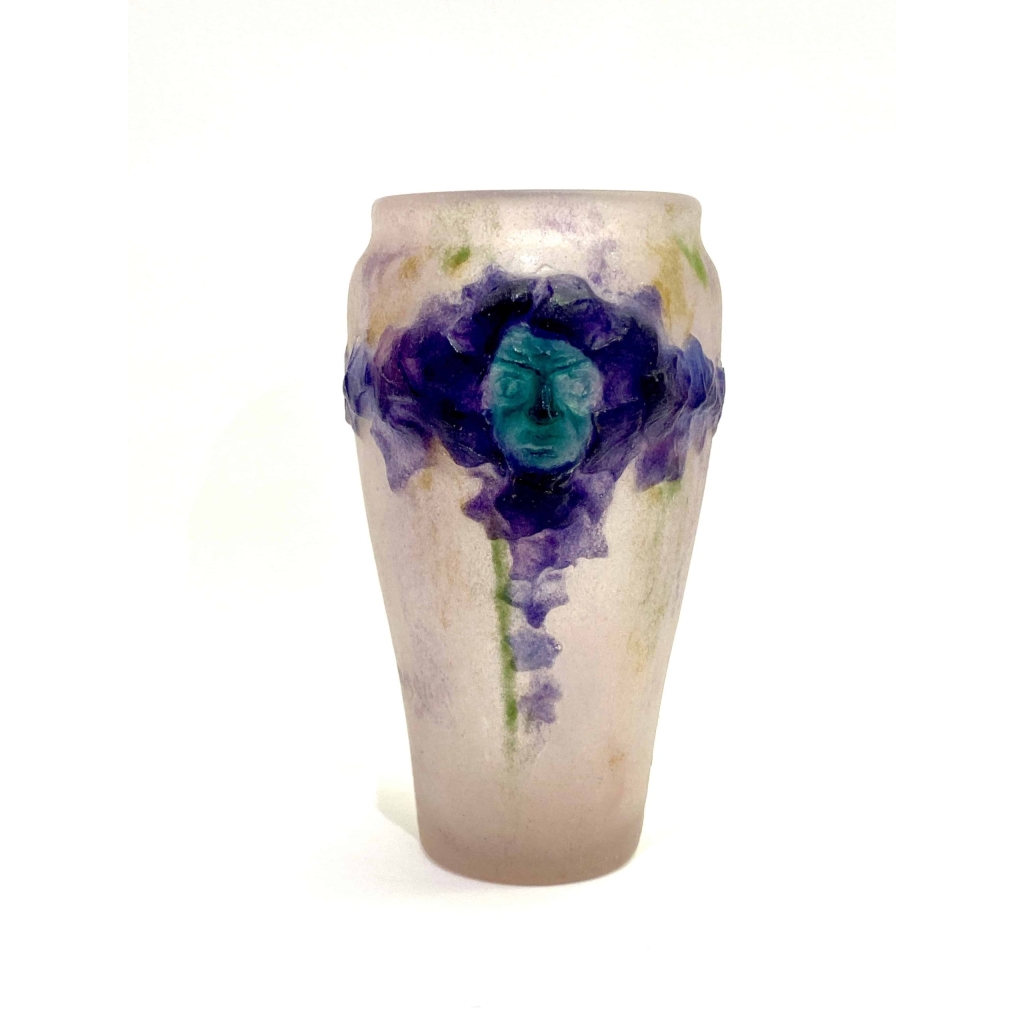 Vase « Masques » pâte de verre violette, turquoise et blanche de Gabriel ARGY-ROUSSEAU | Biron |||||