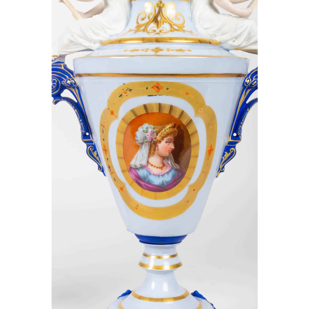 Paire de Vases d’après Boizot. Paris1860 | Biron Paire de Vases d'après Boizot. Paris1860
