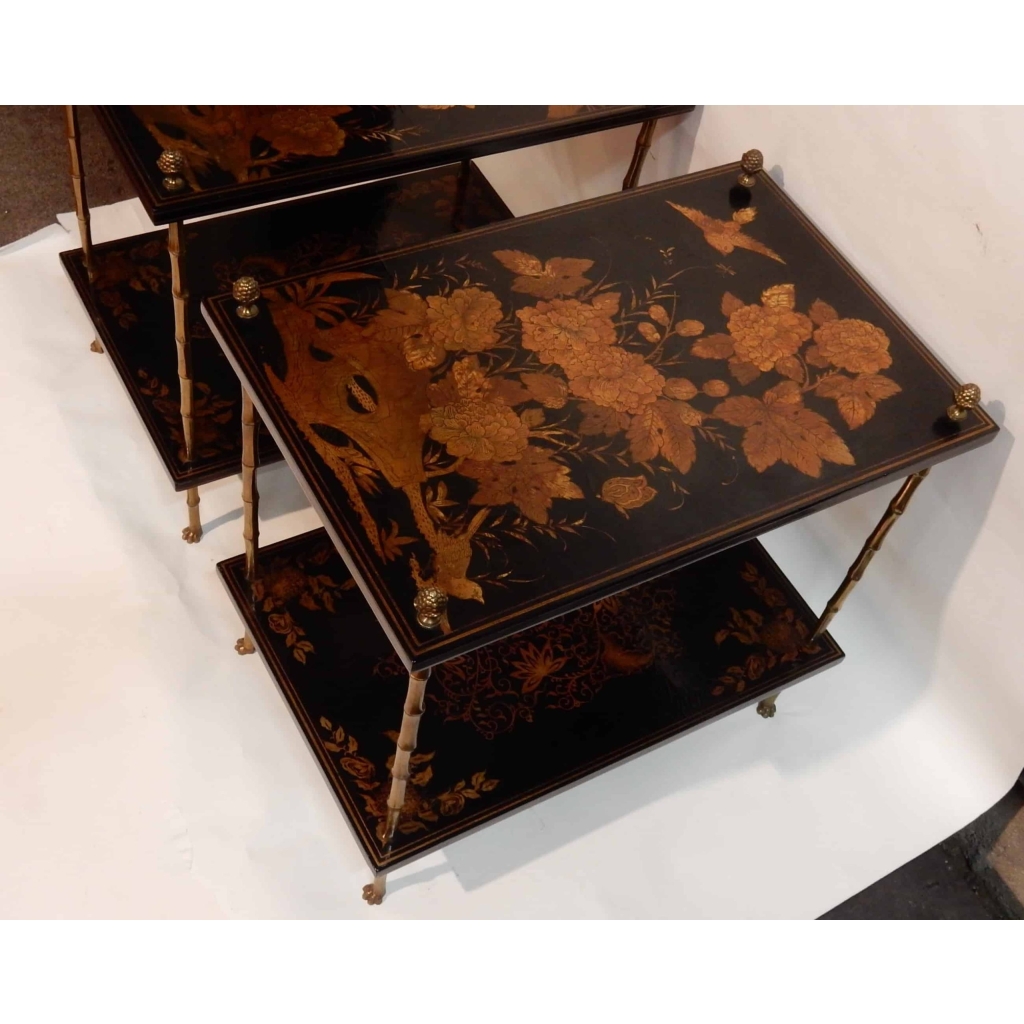 1950′ Paire de Tables Maison Baguès Decor Bambou en Bronze Doré Avec Plateaux Laque de Chine | Biron 1950' Paire de Tables Maison Baguès Decor Bambou en Bronze Doré Avec Plateaux Laque de Chine