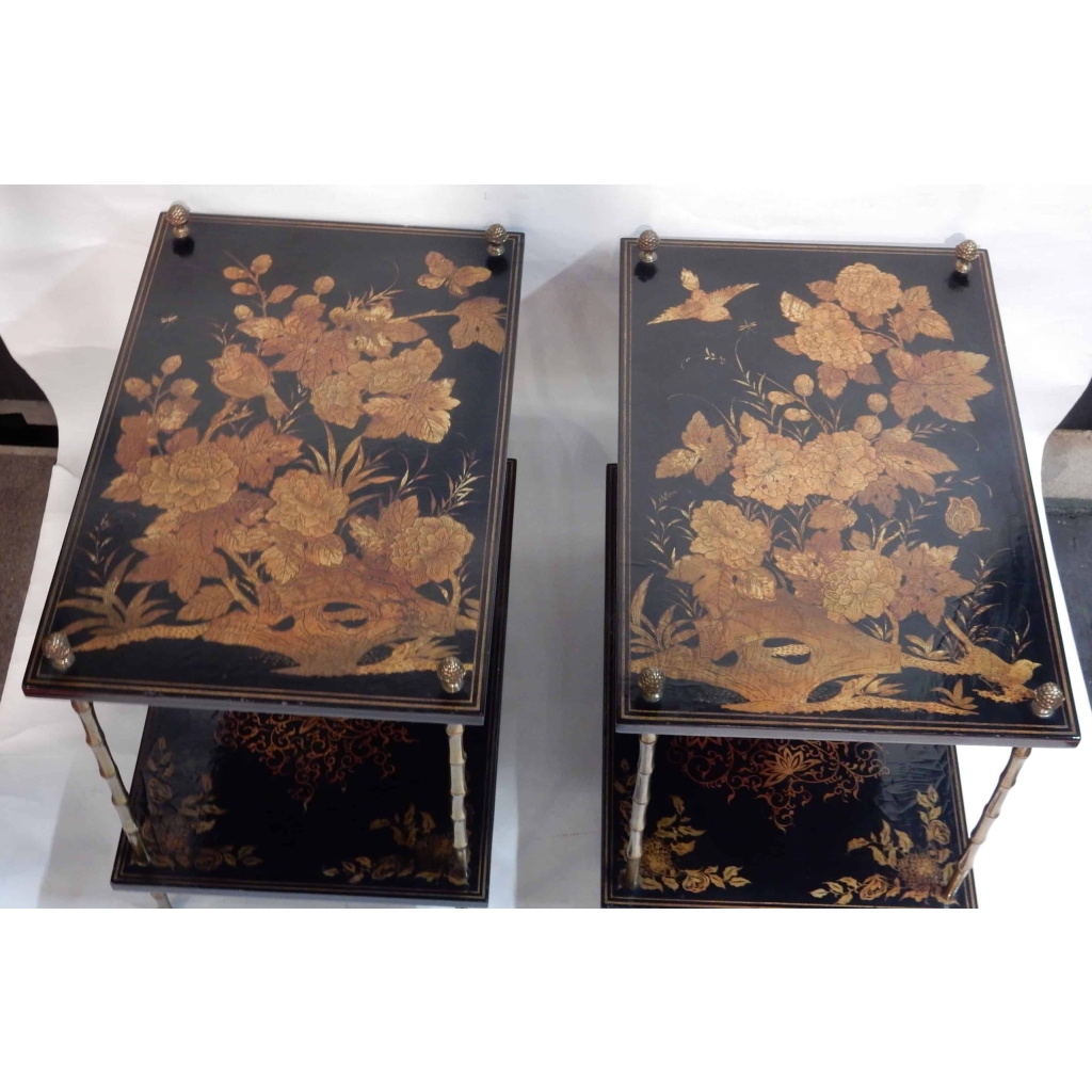 1950′ Paire de Tables Maison Baguès Decor Bambou en Bronze Doré Avec Plateaux Laque de Chine | Biron 1950' Paire de Tables Maison Baguès Decor Bambou en Bronze Doré Avec Plateaux Laque de Chine