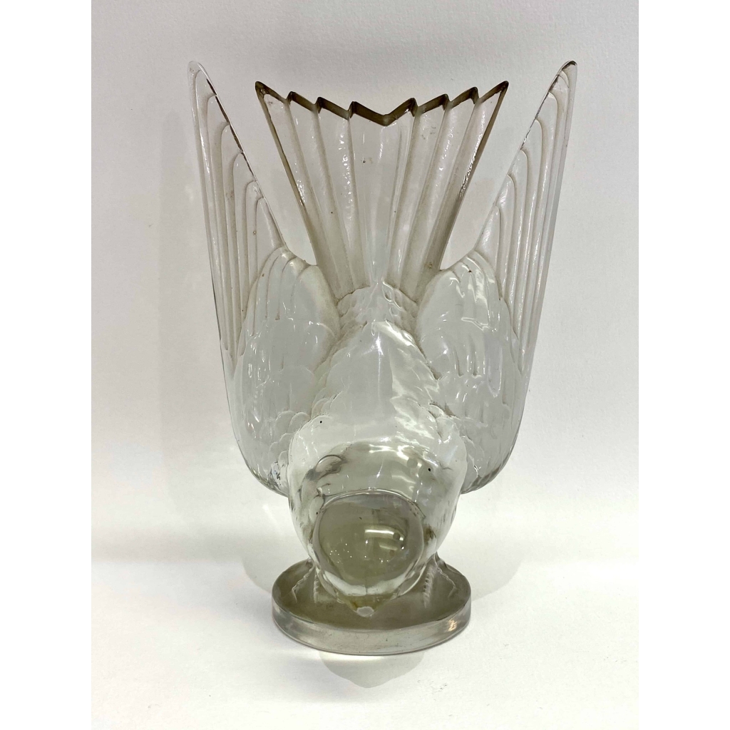 Bouchon de Radiateur Mascotte « Hirondelle » verre blanc de René LALIQUE | Biron ||||