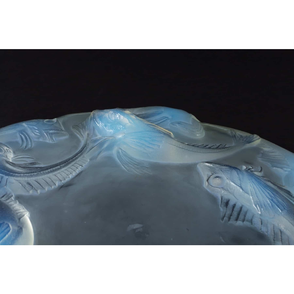 Coupe « Martigues » verre opalescent de René LALIQUE | Biron Coupe « Martigues » verre opalescent de René LALIQUE