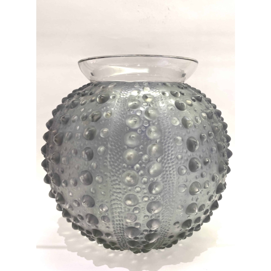 Vase « Oursin » verre blanc patiné bleu de René LALIQUE | Biron ||||