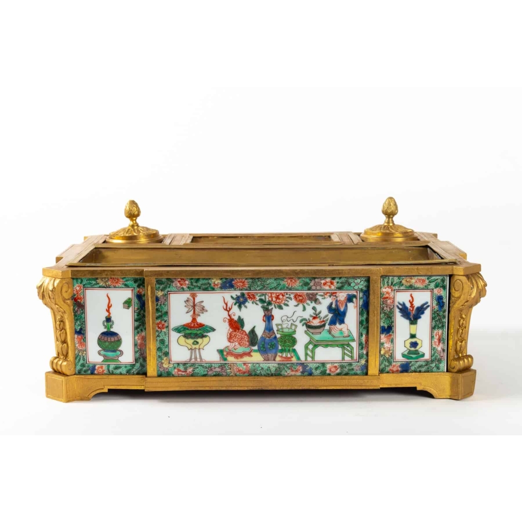 Encrier en bronze doré et plaques de porcelaine époque Napoléon III