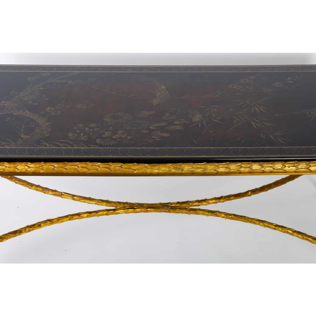Table basse de la maison Bagues.
