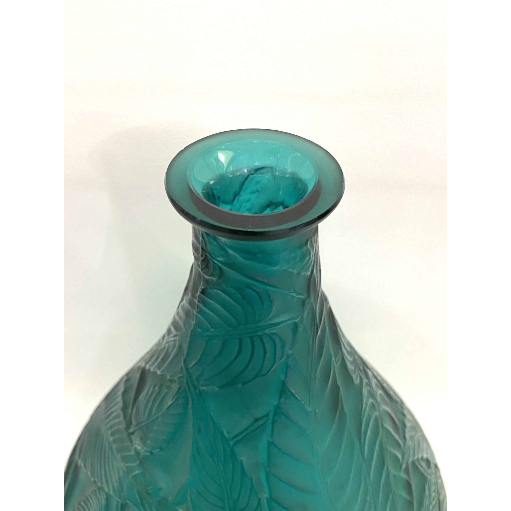 Vase « Sauges » verre vert canard de René LALIQUE | Biron Vase "Sauges" verre vert canard de René LALIQUE