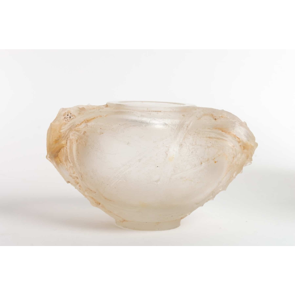 Vase « Deux Anses Entrelacs Épines » CP 395 – Moule 327 – verre soufflé-moulé à cire perdue – modèle unique de René LALIQUE – 1921 | Biron Vase « Deux Anses Entrelacs Épines » CP 395 - Moule 327 - verre soufflé-moulé à cire perdue - modèle unique de René LALIQUE - 1921