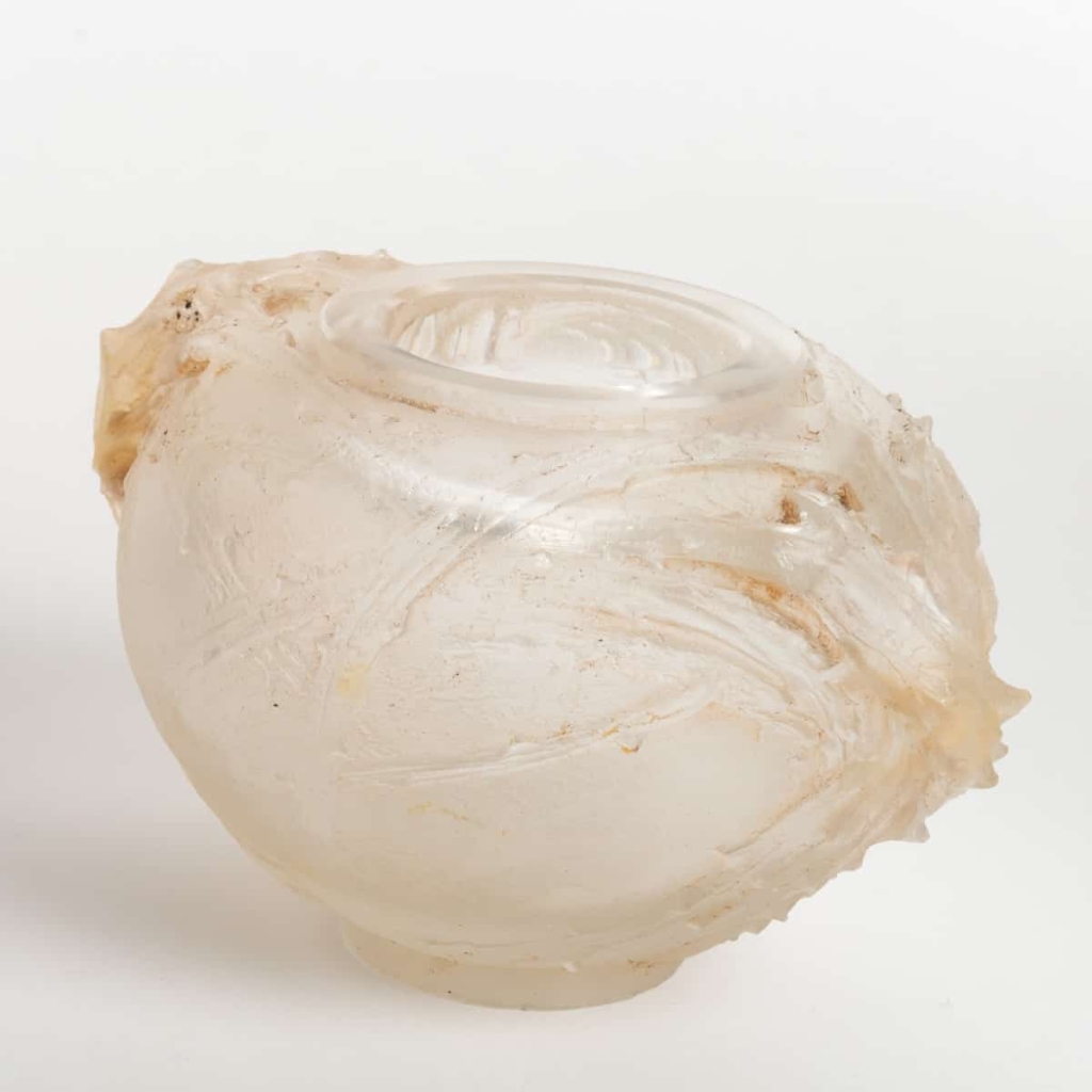 Vase « Deux Anses Entrelacs Épines » CP 395 – Moule 327 – verre soufflé-moulé à cire perdue – modèle unique de René LALIQUE – 1921 | Biron Vase « Deux Anses Entrelacs Épines » CP 395 - Moule 327 - verre soufflé-moulé à cire perdue - modèle unique de René LALIQUE - 1921