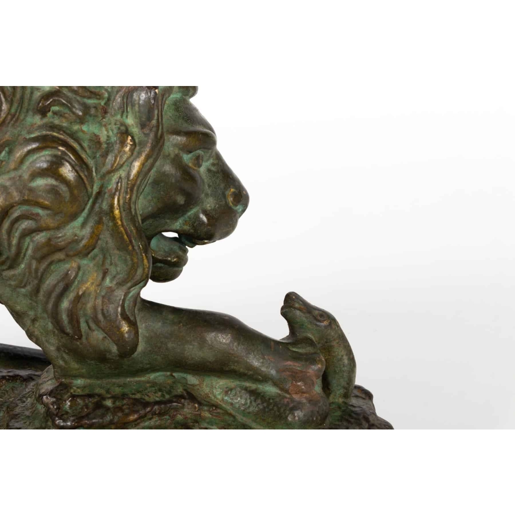 Sculpture en plâtre Lion et Serpent signée CAPOVANI | Biron Sculpture en plâtre Lion et Serpent signée CAPOVANI