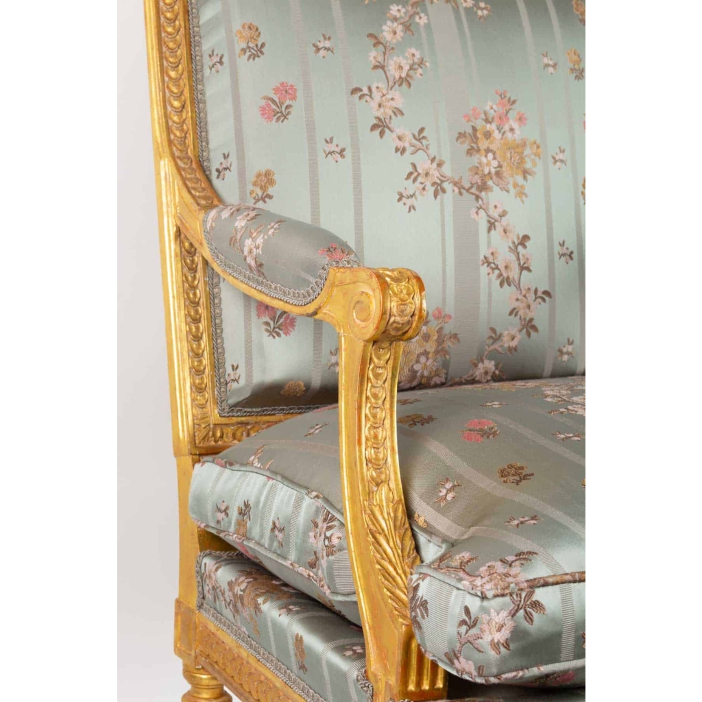 Paire de Fauteuils en bois doré de style Louis XVI fin 19e siècle | Biron Paire de Fauteuils en bois doré de style Louis XVI fin 19e siècle