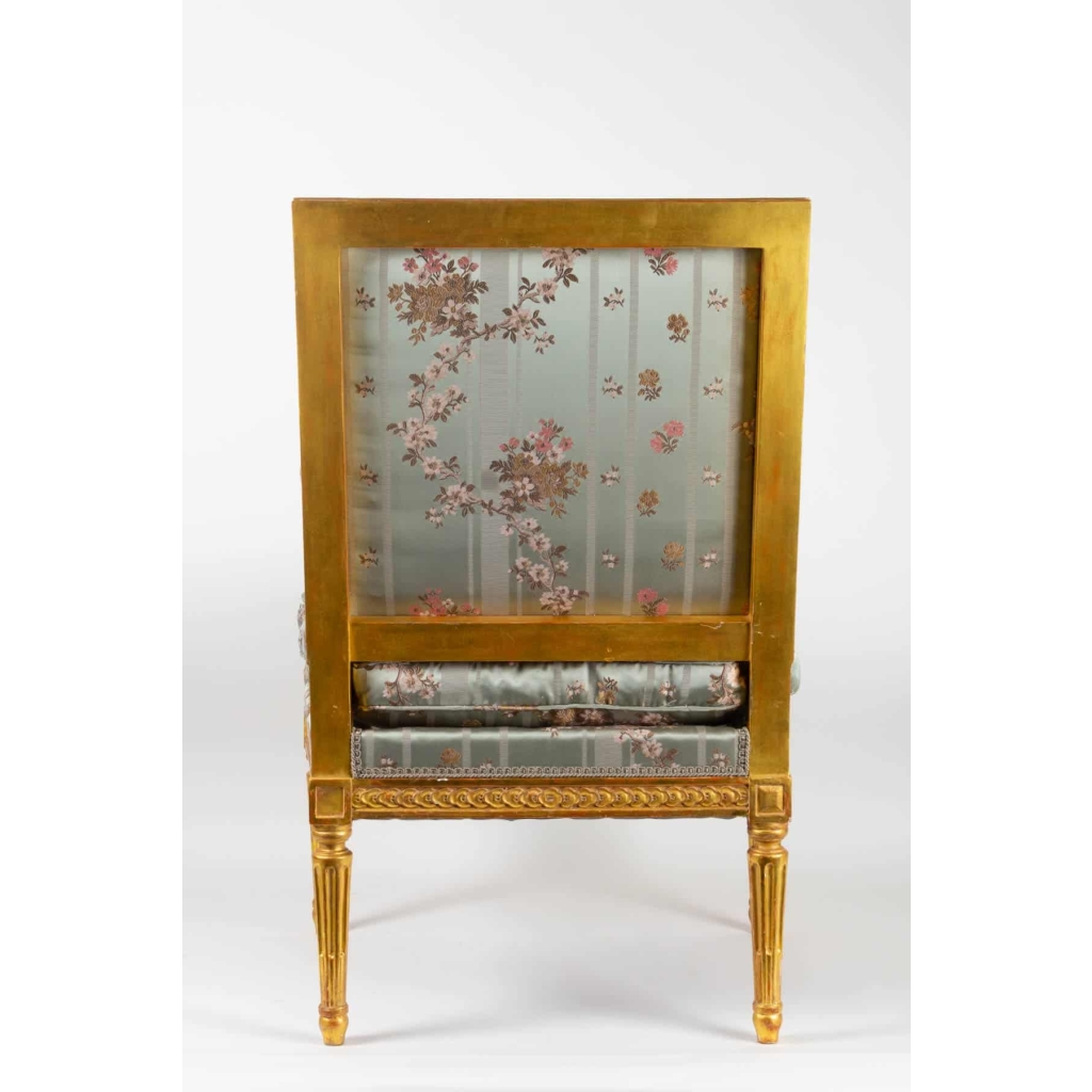 Paire de Fauteuils en bois doré de style Louis XVI fin 19e siècle | Biron Paire de Fauteuils en bois doré de style Louis XVI fin 19e siècle