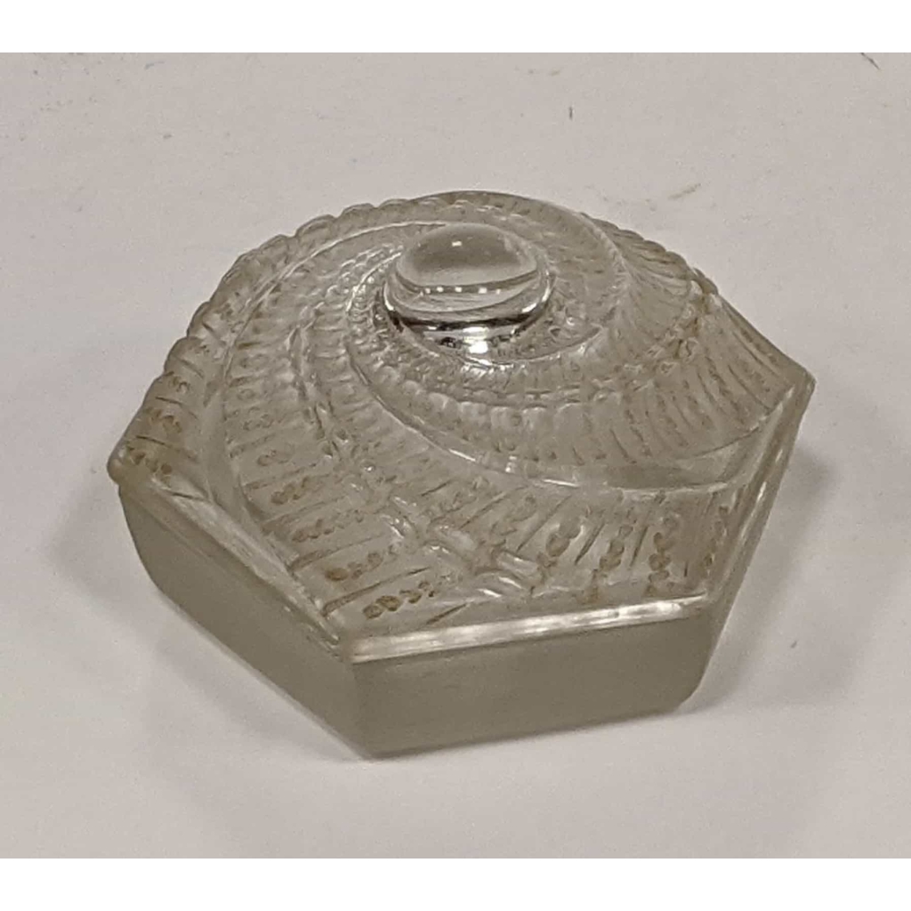 Rene Lalique Boite « Saint-Nectaire » | Biron |||