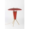 Lampe tripode années 50 en laiton et métal laqué rouge | Biron Lampe tripode années 50 en laiton et métal laqué rouge