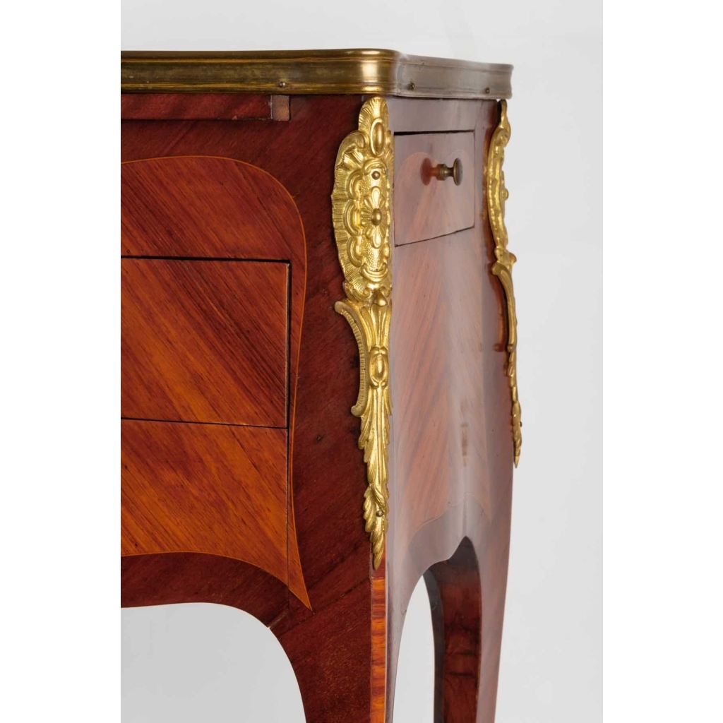 Table de salon Style Louis XV. 19e siècle | Biron Table de salon Style Louis XV. 19e siècle