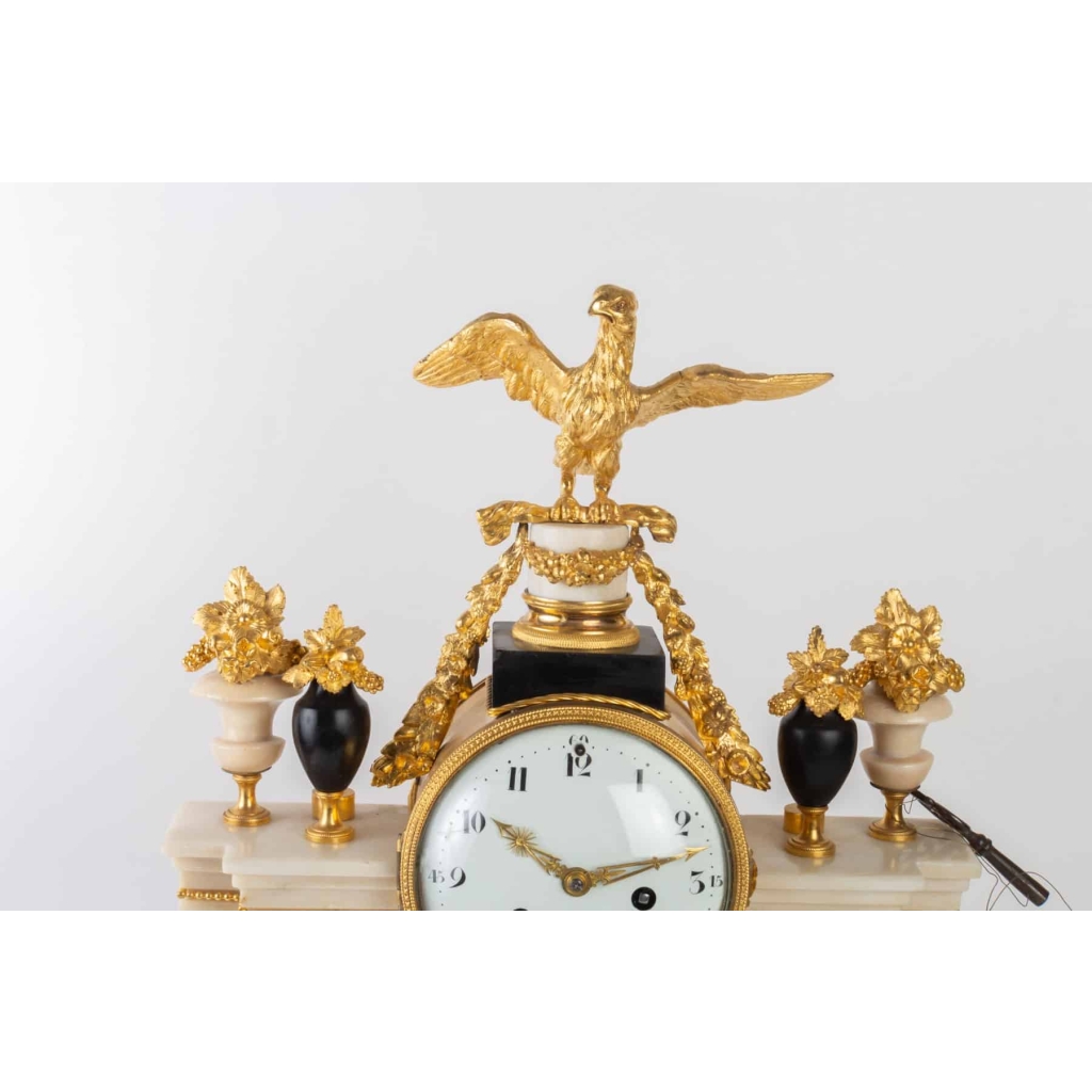 Pendule portique d'époque Louis XVI (1774 - 1793)