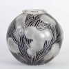 Vase « Oranges » verre blanc émaillé noir de René LALIQUE | Biron ||||||||