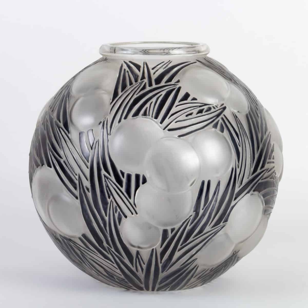 Vase « Oranges » verre blanc émaillé noir de René LALIQUE | Biron ||||||||