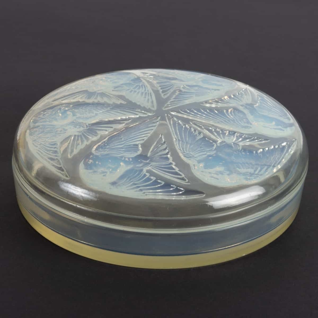 Boîte « Mésanges » verre opalescent de René LALIQUE
