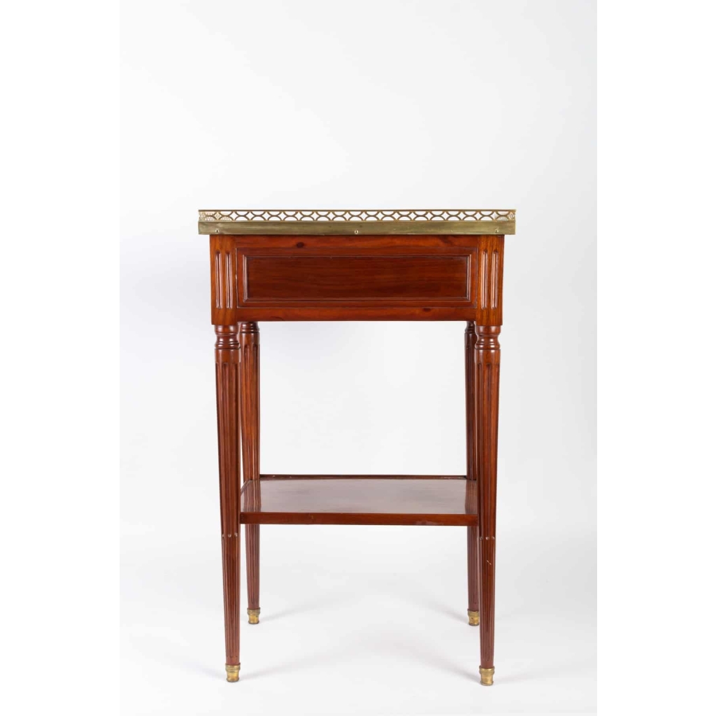 Petite table Louis XVI à écritoire en acajou estampillée CAUMONT 18e siècle | Biron Petite table Louis XVI à écritoire en acajou estampillée CAUMONT 18e siècle